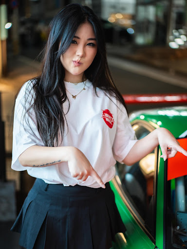 Post from HANA - YouTube