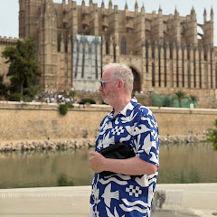 The travelling comic - William Caulfield  channel thumbnail