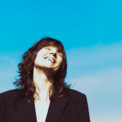 Courtney Barnett - Topic