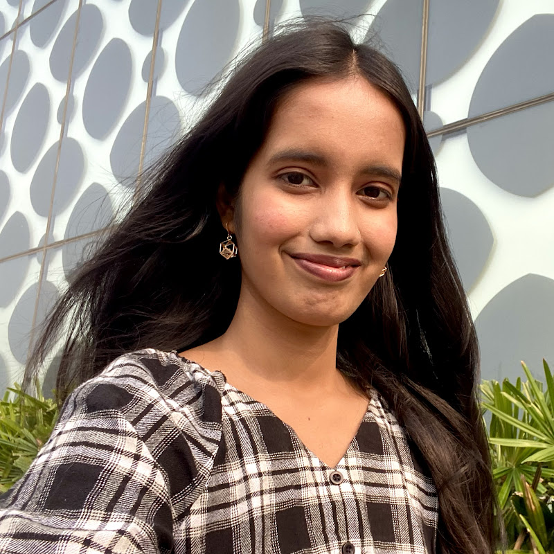 Miss Khushi Vlogs