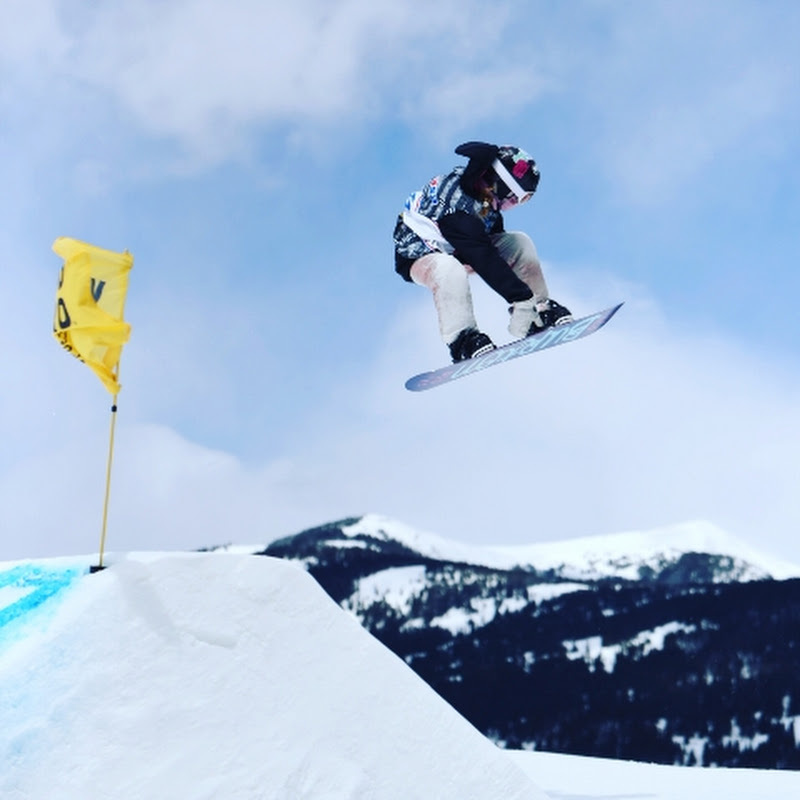 Priscila Cid Snowboarding