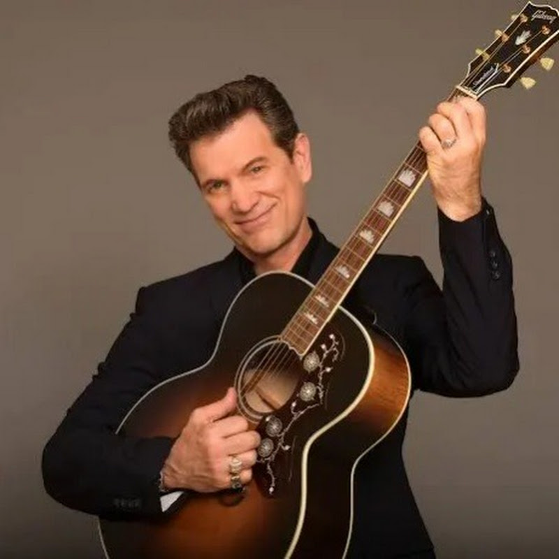Chris Isaak