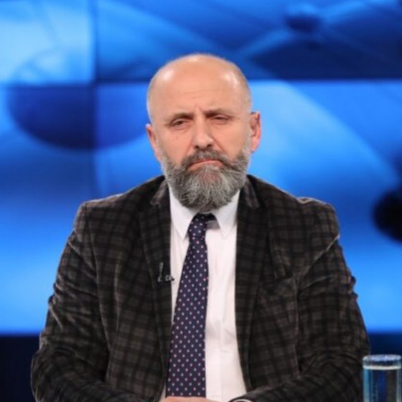 Okult me Alfred Cako