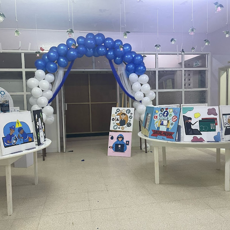 مدرسة حفصة بنت سيرين للتعليم الأساسي (5-8)