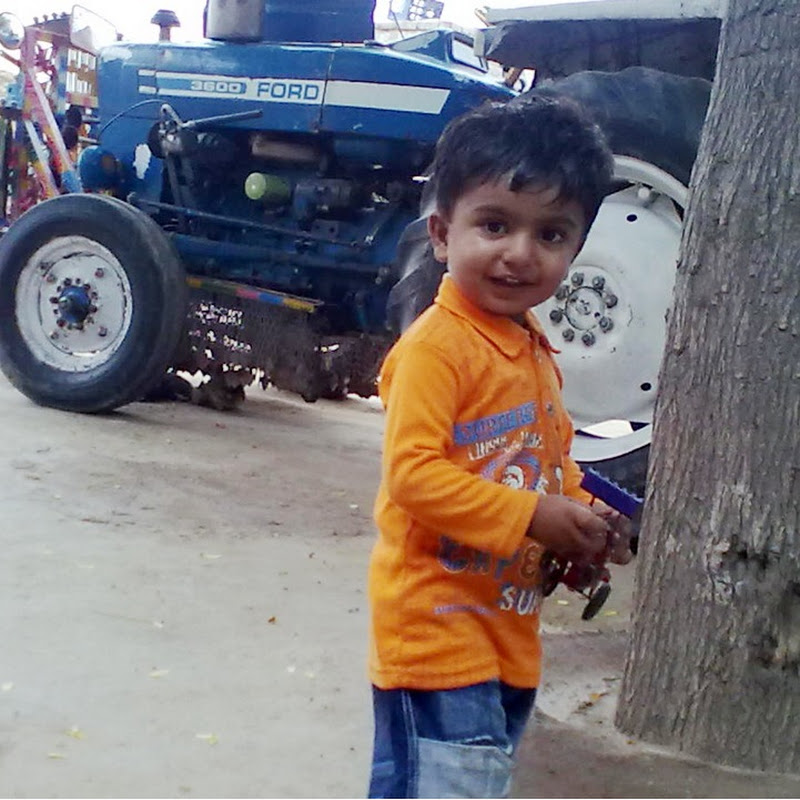 Mani Tractors