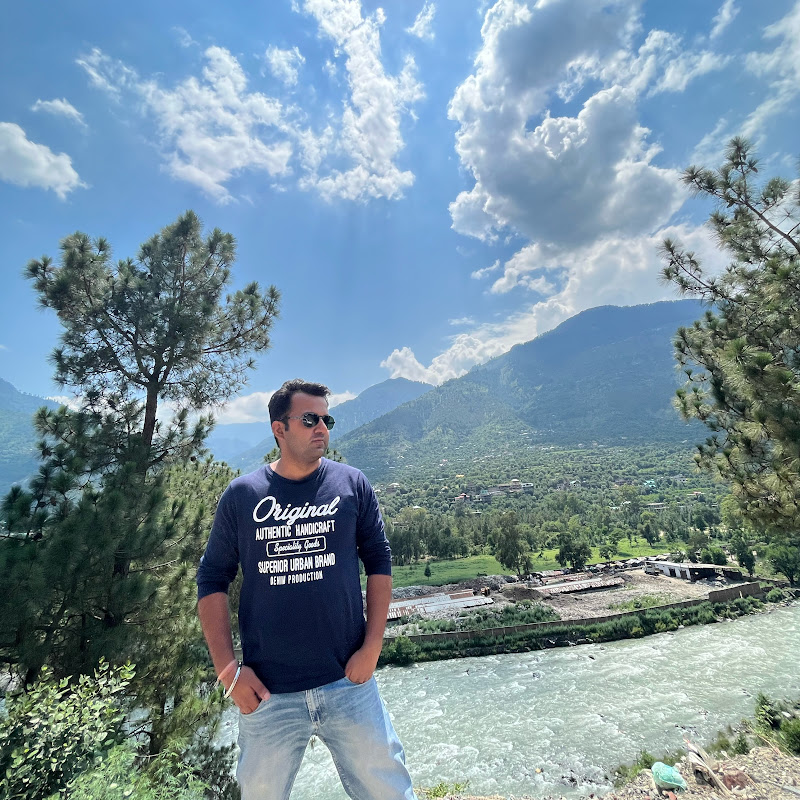 Travelling Dude Tushar