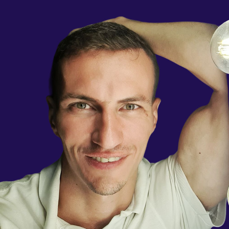 ДМИТРИЙ КОМАШНЯ Logo