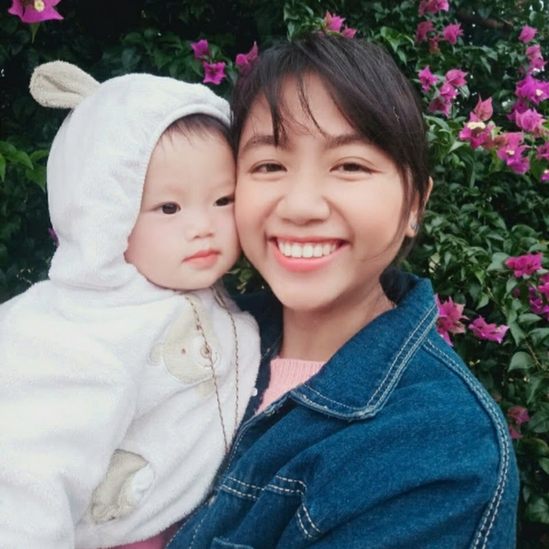 Anna học ngoại ngữ