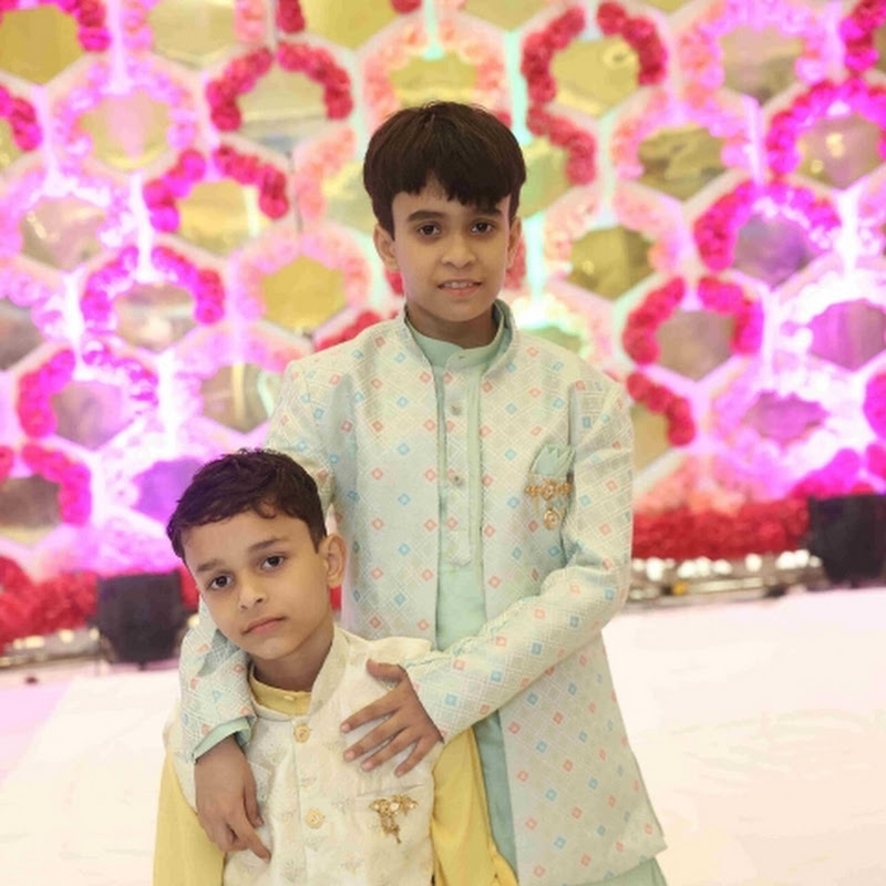 Akshit & Advik Vlogs