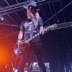 Charlie Bonnet III net worth