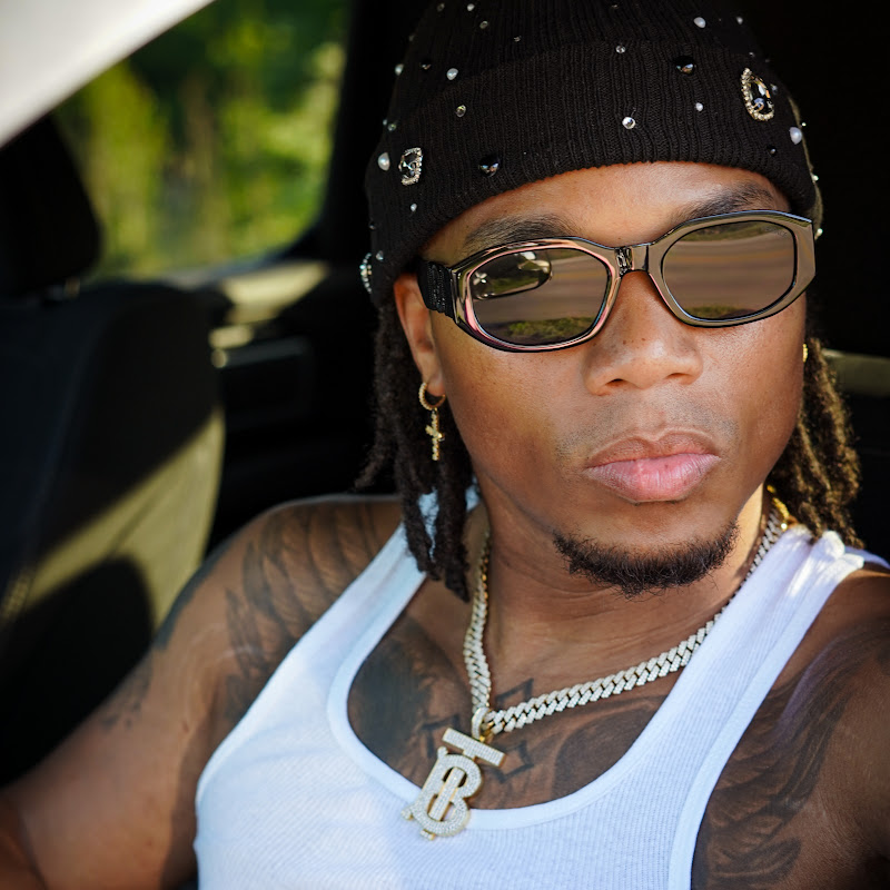 Torrian Ball @torrianball | Thizzler