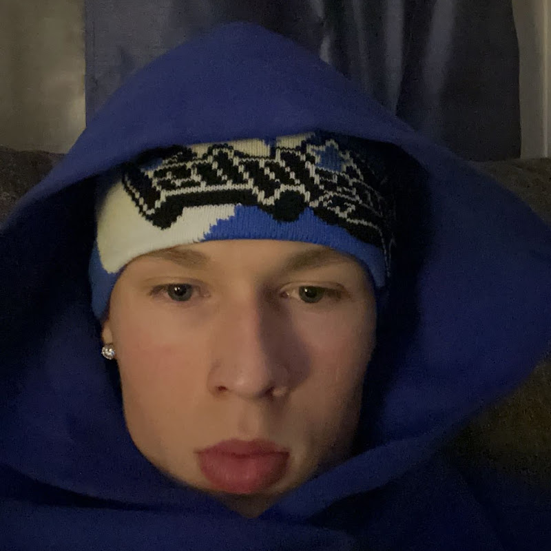 whiteboyem