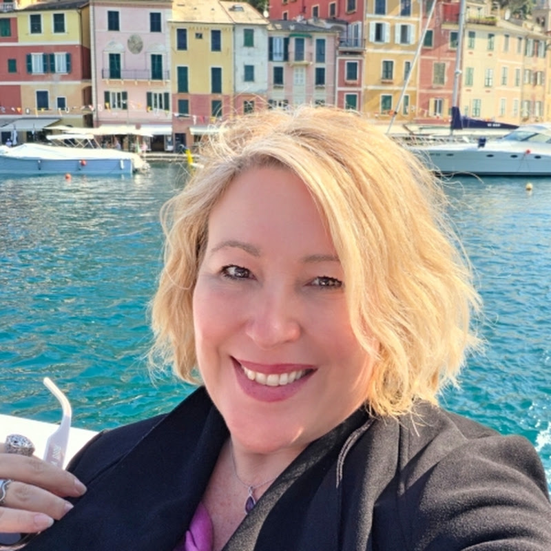 Alida Life & Travel channel avatar