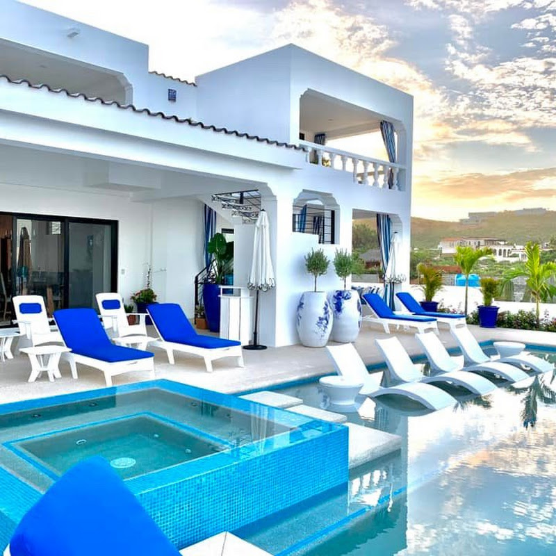Santorini Palace