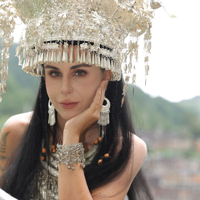 意大利女孩善美 Logo