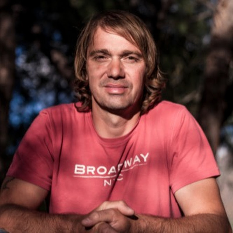 Robe the Builder Logo