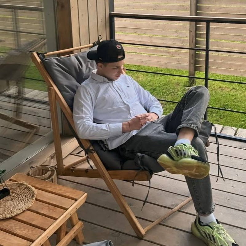 Максим Курносов