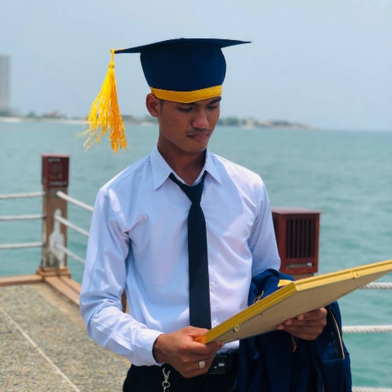 Duong Noeurn - ឌួង នឿន