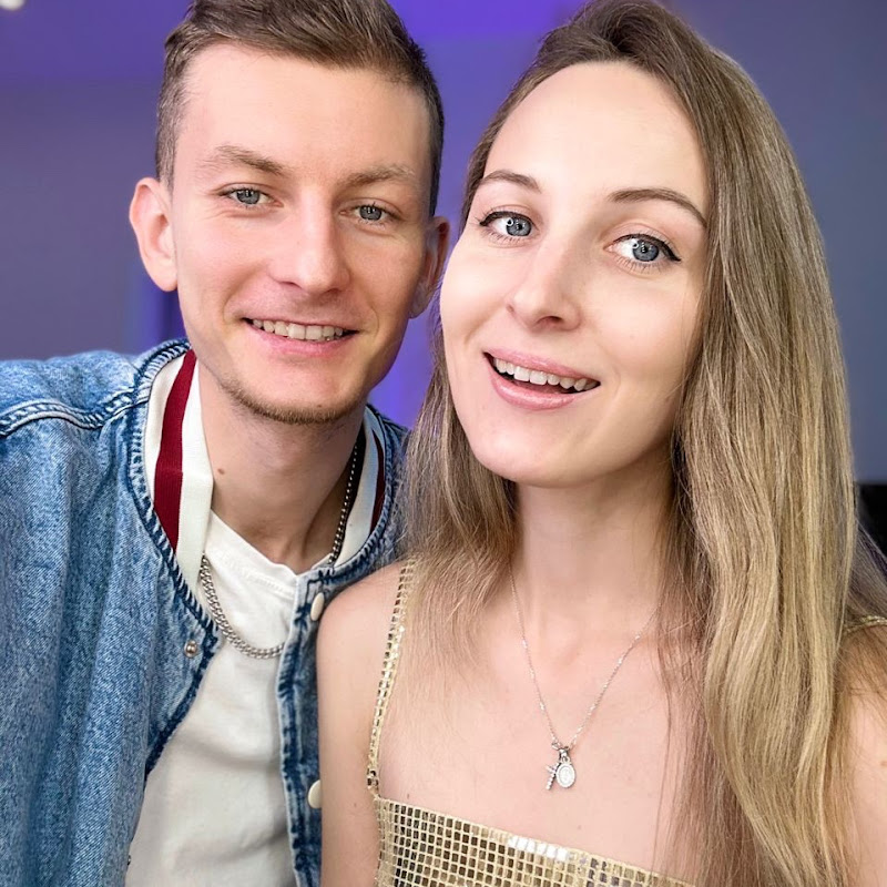 JULIA AND TONY