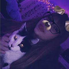 EmmaLynn⁉️ channel thumbnail