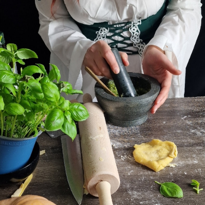 Lediana Nutritionist
