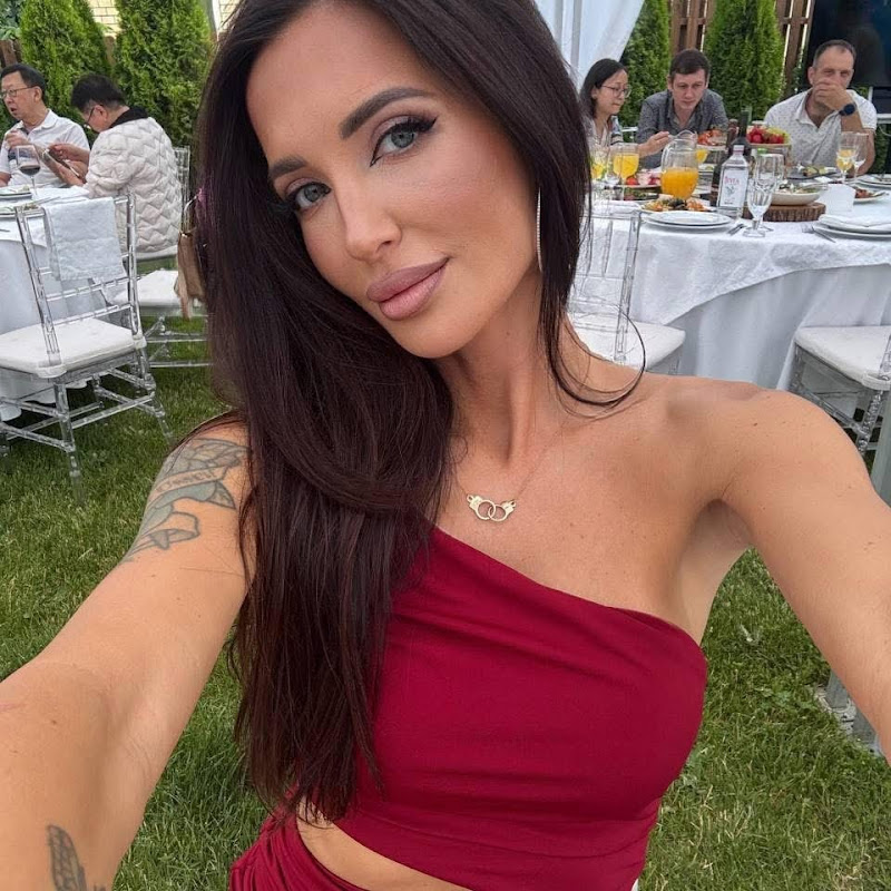Elena | مؤسسة براند تجميل
