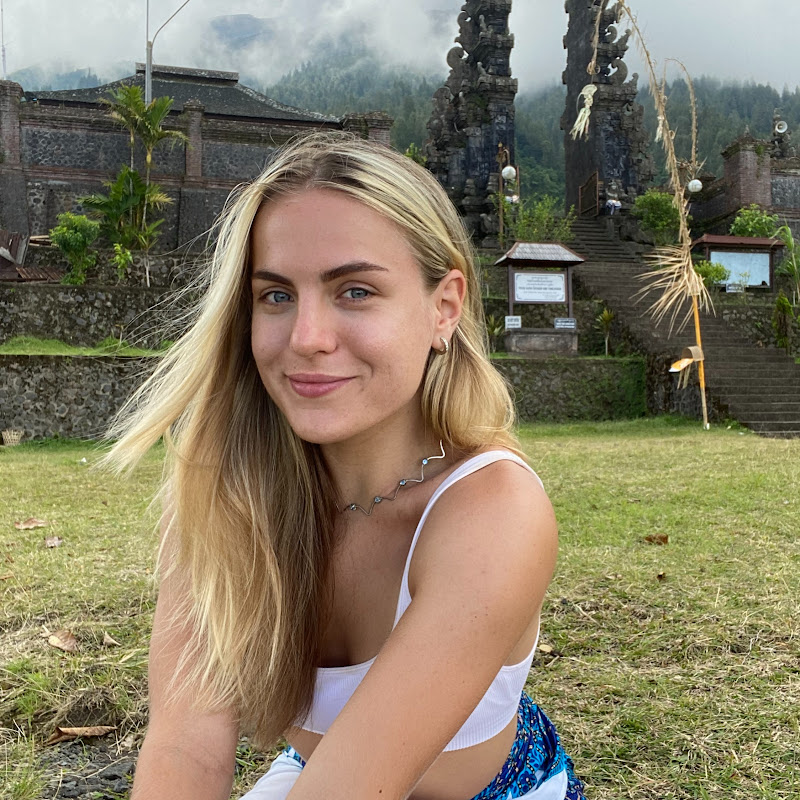 Maya Engel | Digital Nomad