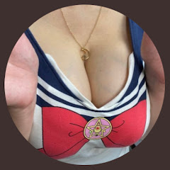 おムネでシタがミえないアタリンはいっしょうけんめいガンプラ作ります。