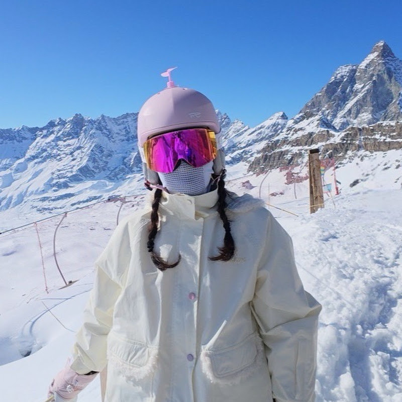 和Ivy去旅行 Logo