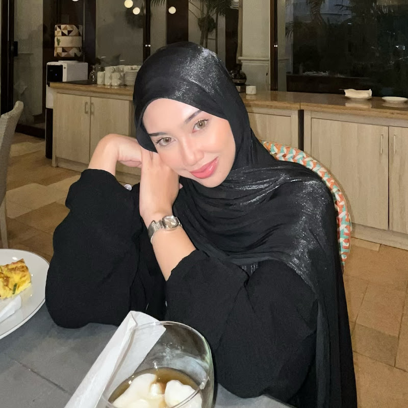 Dina Deniarni