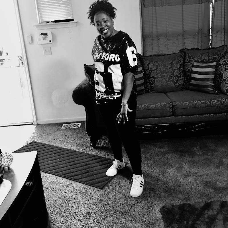 Ms Tee Vlog Life