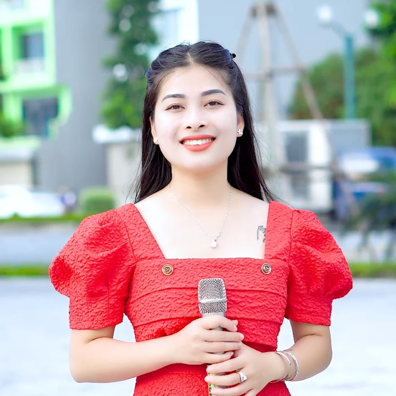 Hồng Hạnh Singer