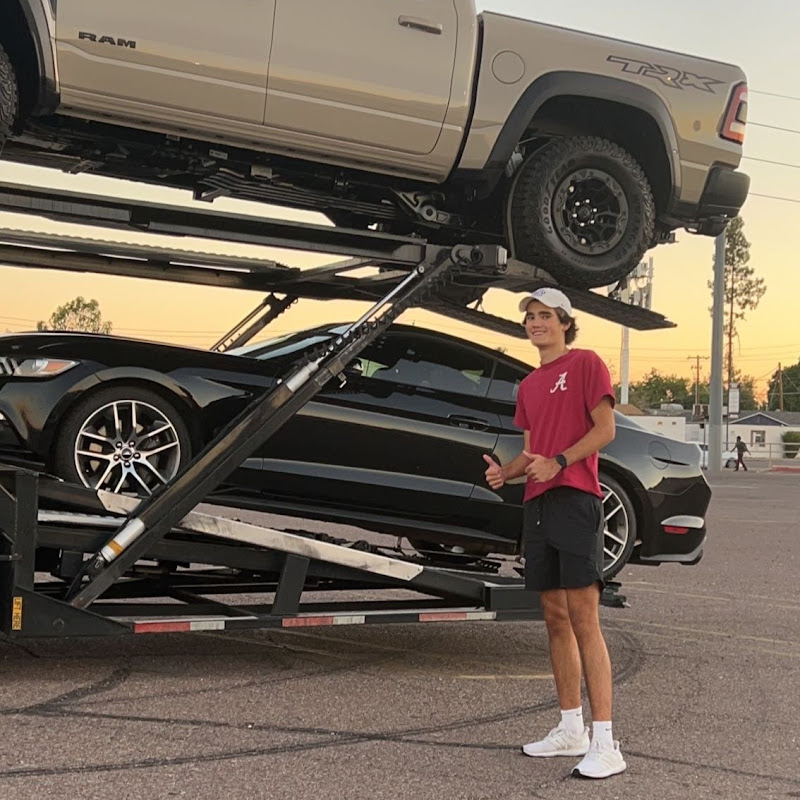 Robbins' Auto Reviews