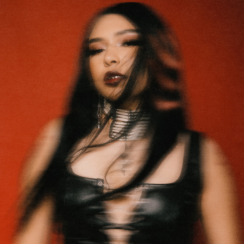 Stella Standingbear @stellastandingbear | Thizzler