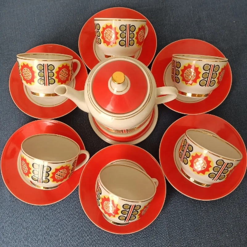 Український порцеляновий посуд Logo