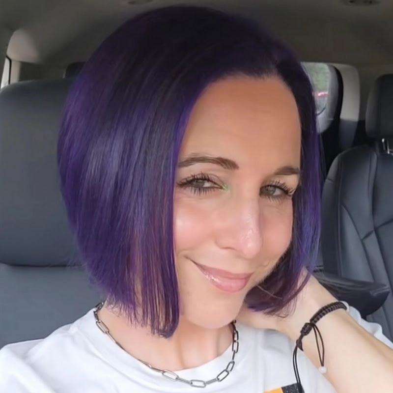 Nicole Burgess icon