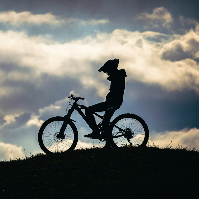 Hire mtb4life — Extreme Sports (Skateboarding, Snowboarding, Surfing) YouTube creator for sponsorships