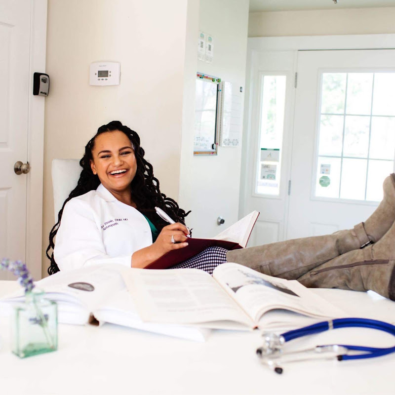Dr Erica Steele, Holistic Doctor