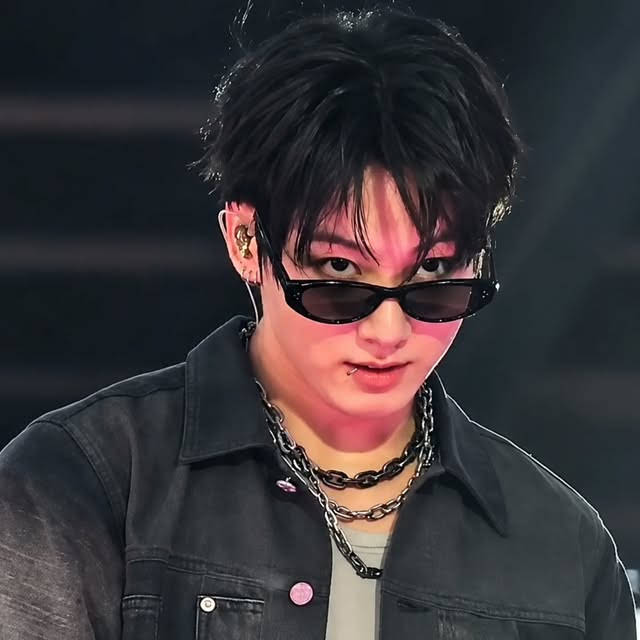 JungKook for レーシングストライプリラックスT YouTube