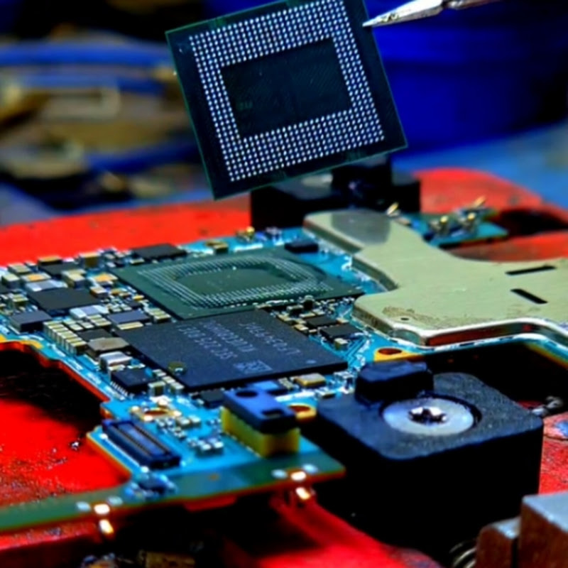 Mobile & electronics Mahal team