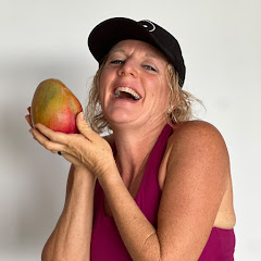 Finding Mangos | Costa Rica
