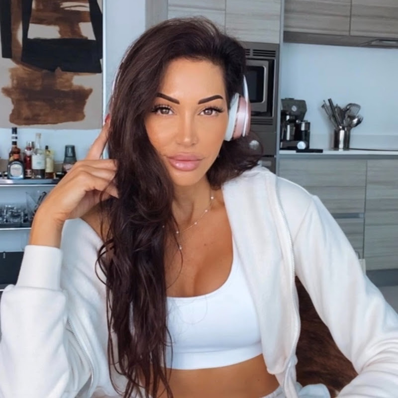 Angela Jean Chat icon