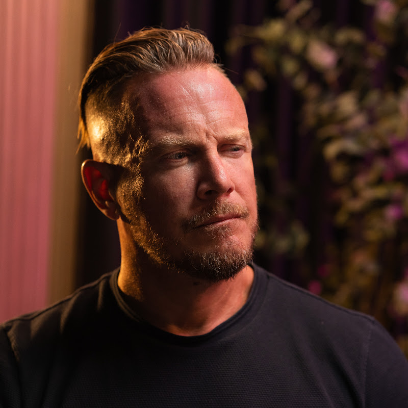 RICHARD GRANNON Logo