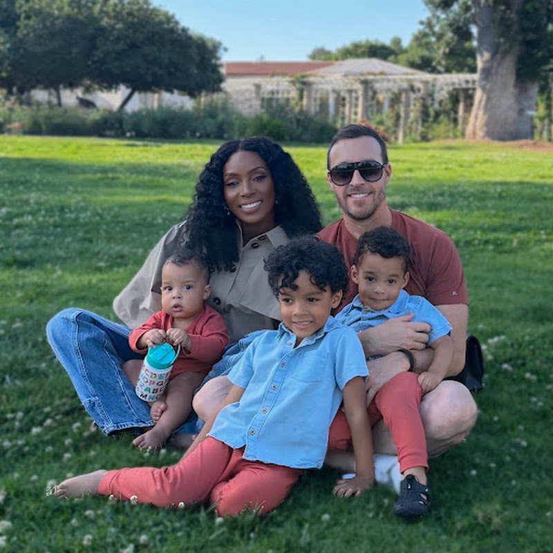 The Cosbey Family 🧿