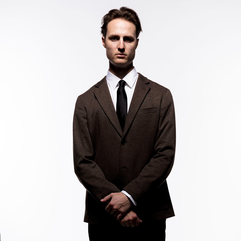Max Devereaux Archive