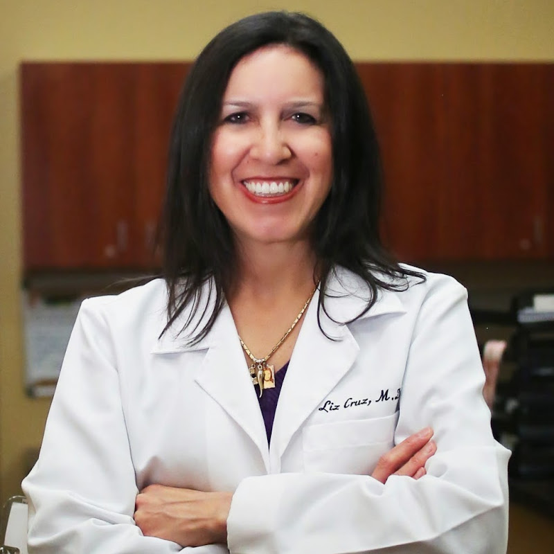 Dr Liz Cruz