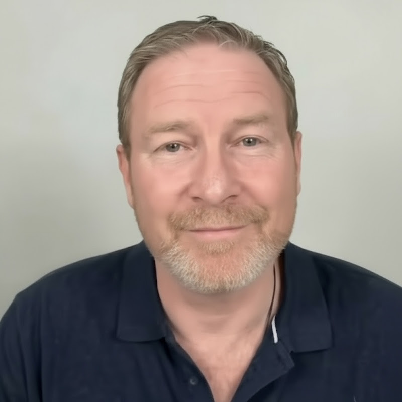 Brett Elliott