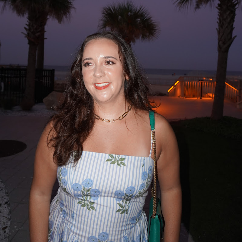 Jess Ramos | Data Analytics & Tech Logo