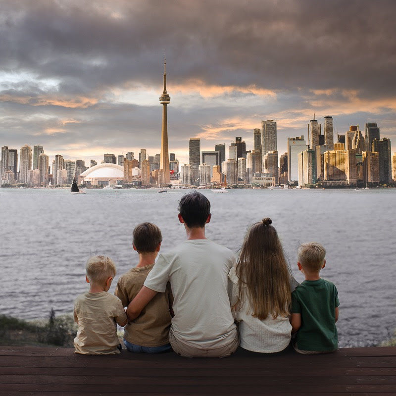 Makulkin Family Logo