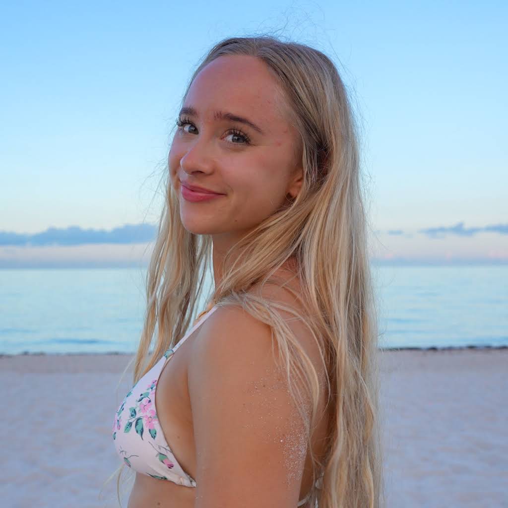 Alicia Sicz - YouTube